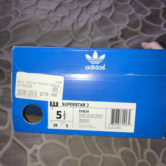 NEW Adidas Originals - Picture 3 of 4